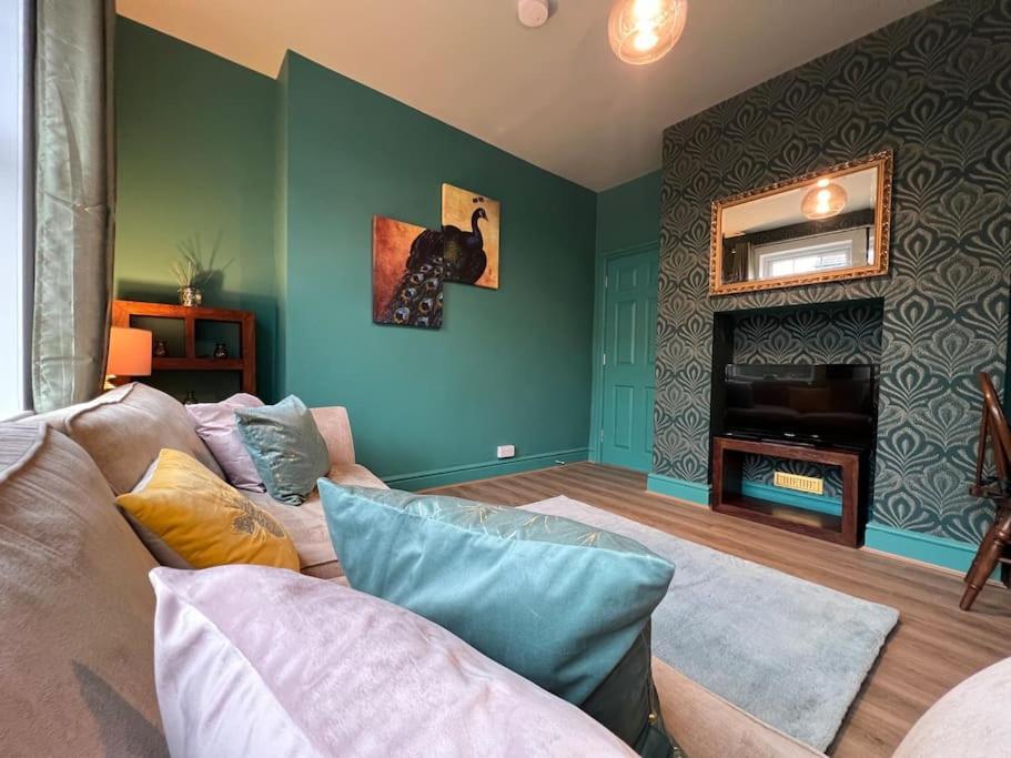 ノッティンガムThe Rose- Grd Floor, 2-5 Beds, Smarttv, Uni, Tram, M250 Fibreアパートメント エクステリア 写真