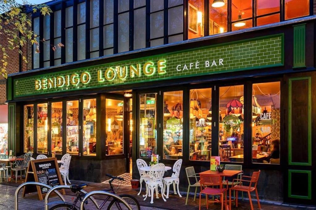 ノッティンガムThe Rose- Grd Floor, 2-5 Beds, Smarttv, Uni, Tram, M250 Fibreアパートメント エクステリア 写真