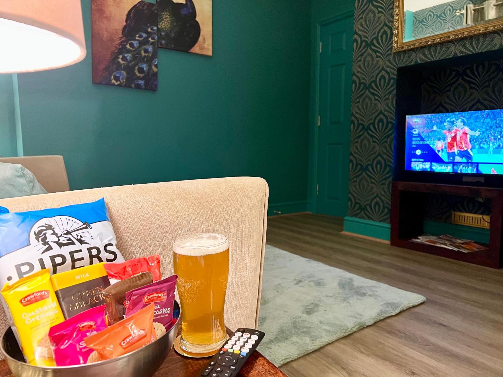 ノッティンガムThe Rose- Grd Floor, 2-5 Beds, Smarttv, Uni, Tram, M250 Fibreアパートメント エクステリア 写真